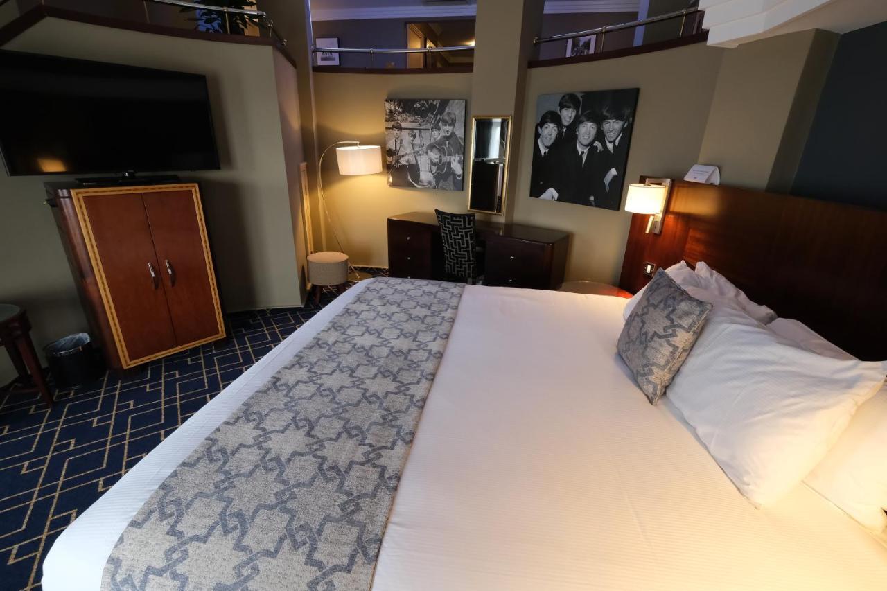 Crowne Plaza Liverpool - John Lennon Airport By Ihg Bagian luar foto