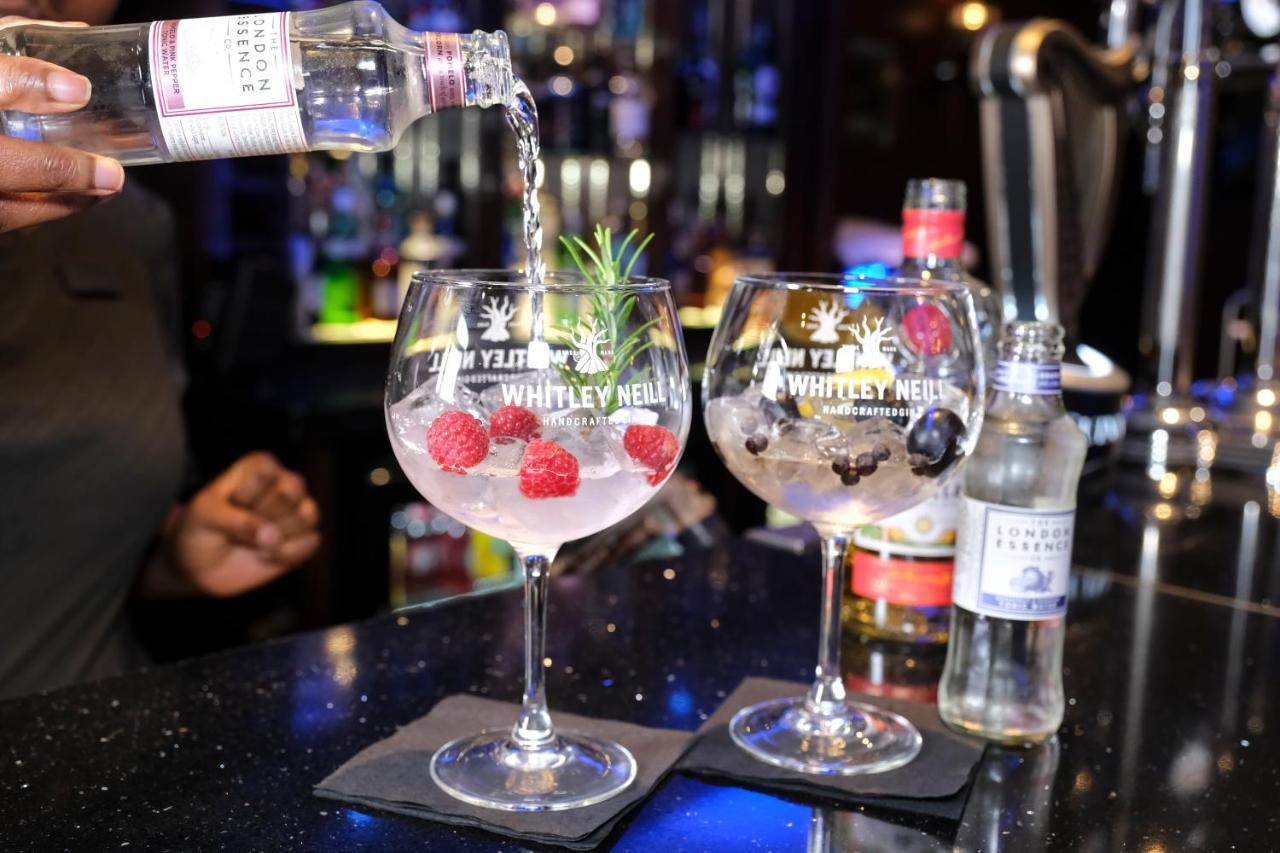 Crowne Plaza Liverpool - John Lennon Airport By Ihg Bagian luar foto