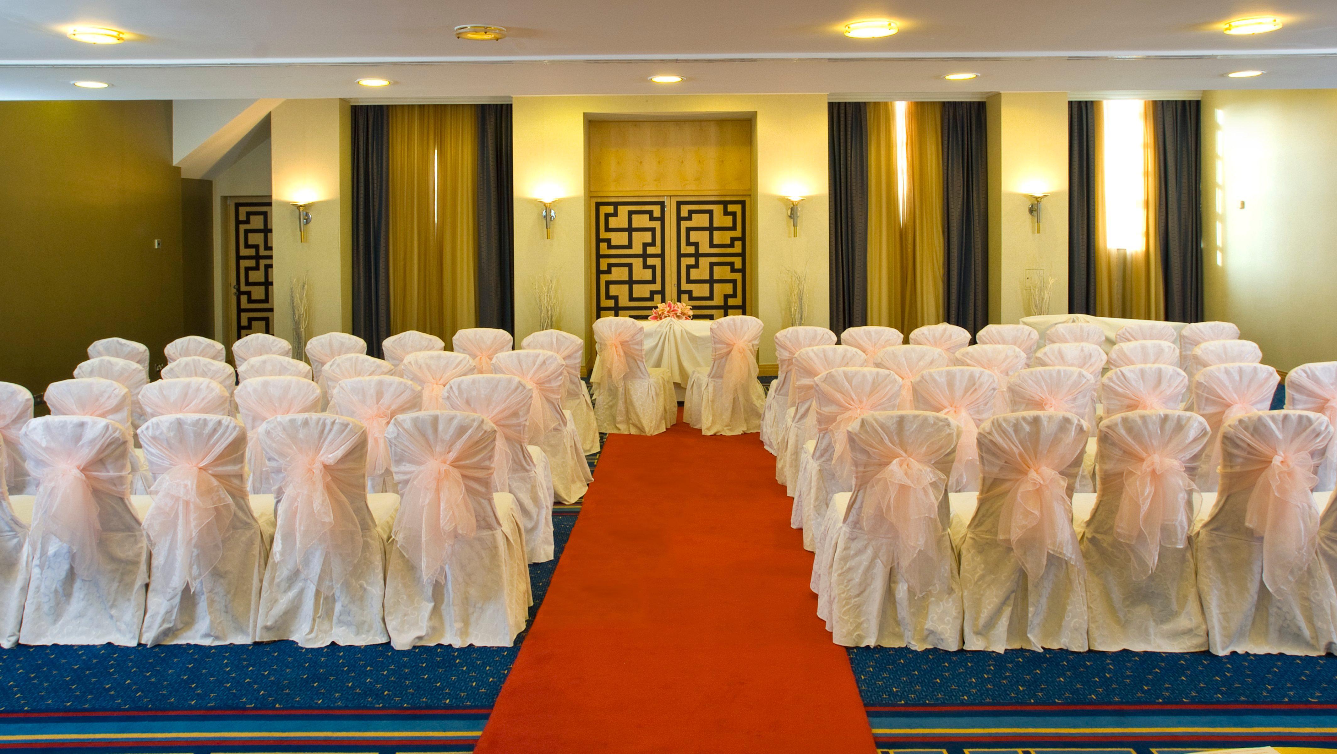 Crowne Plaza Liverpool - John Lennon Airport By Ihg Bagian luar foto