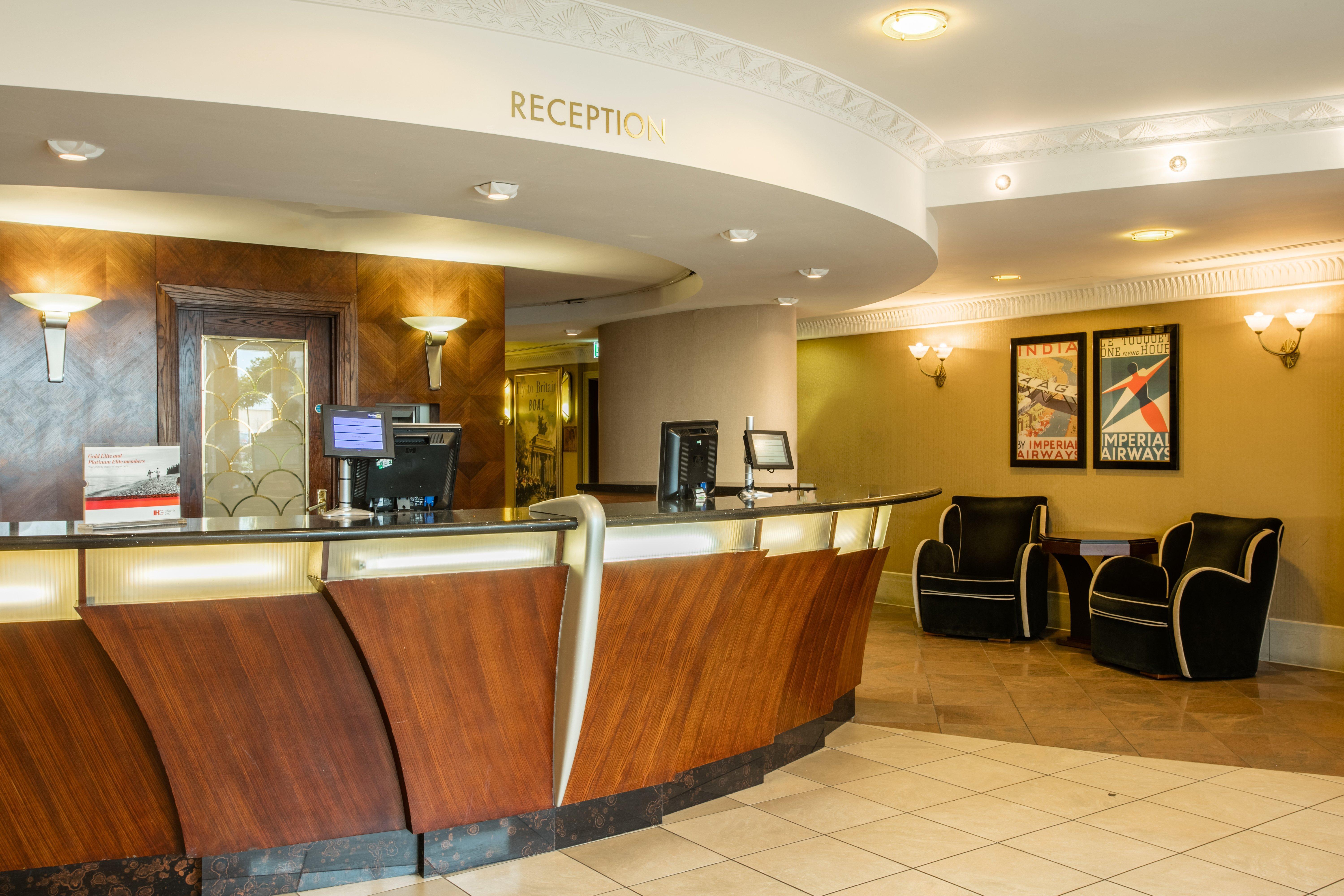 Crowne Plaza Liverpool - John Lennon Airport By Ihg Bagian luar foto