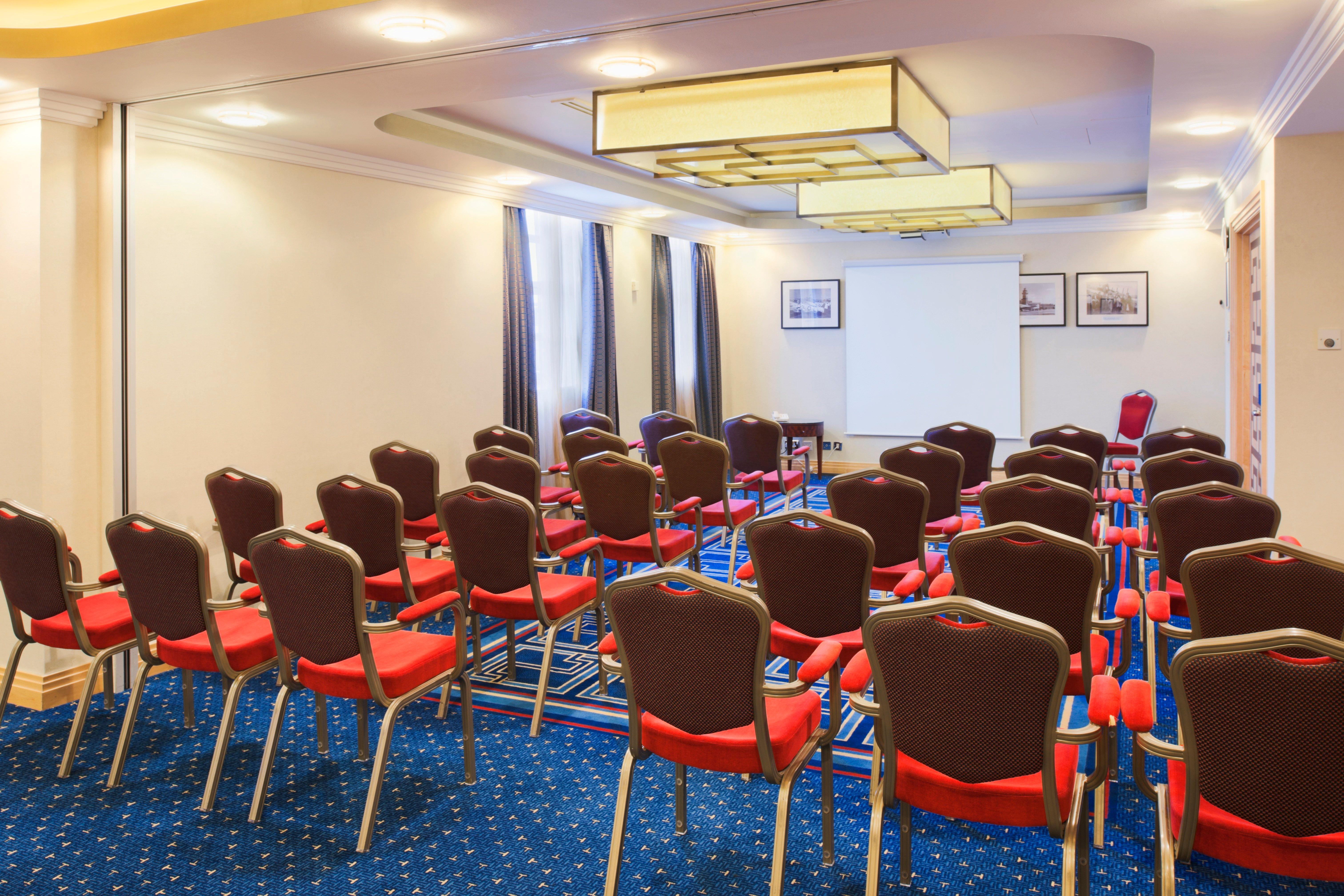 Crowne Plaza Liverpool - John Lennon Airport By Ihg Bagian luar foto