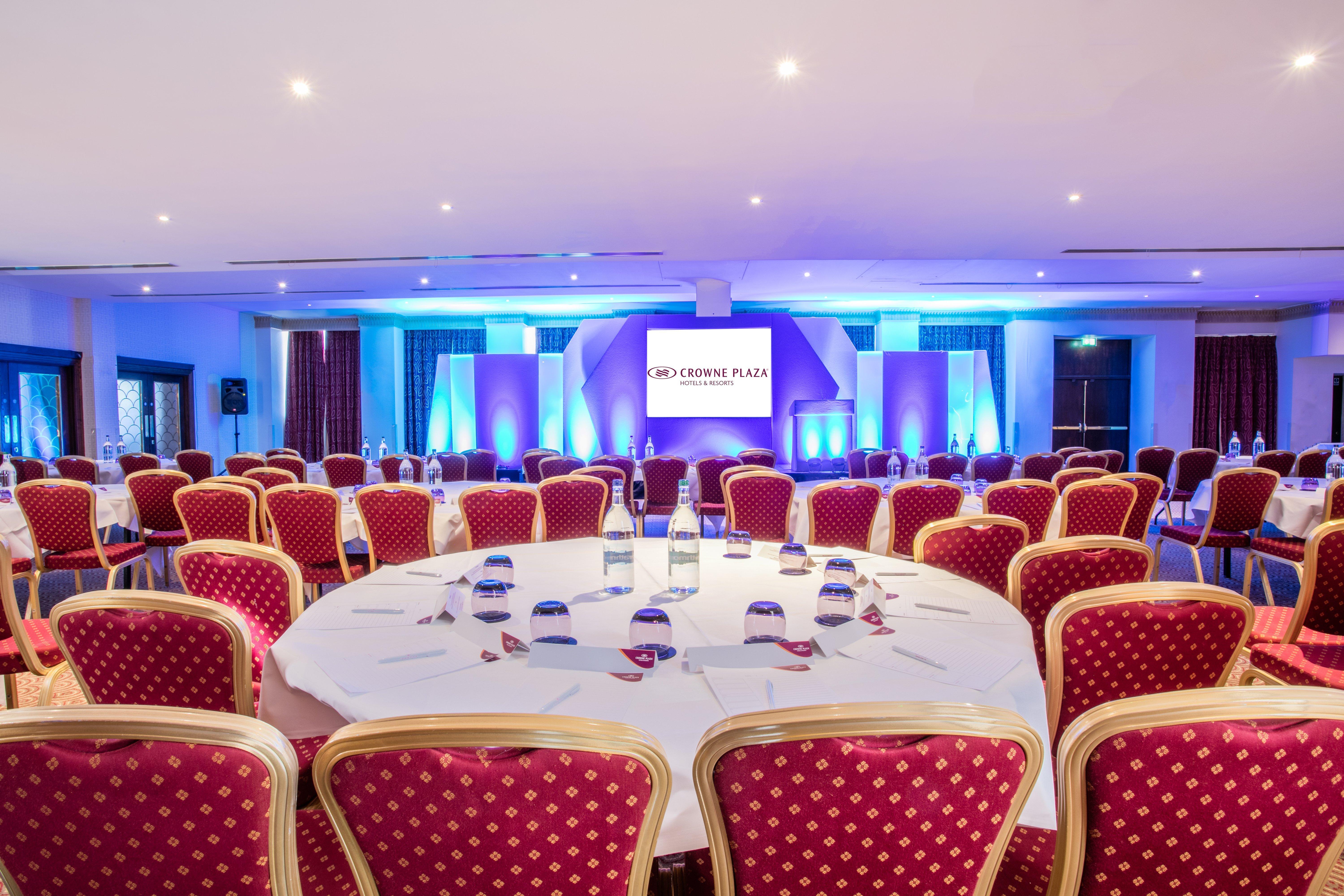 Crowne Plaza Liverpool - John Lennon Airport By Ihg Bagian luar foto