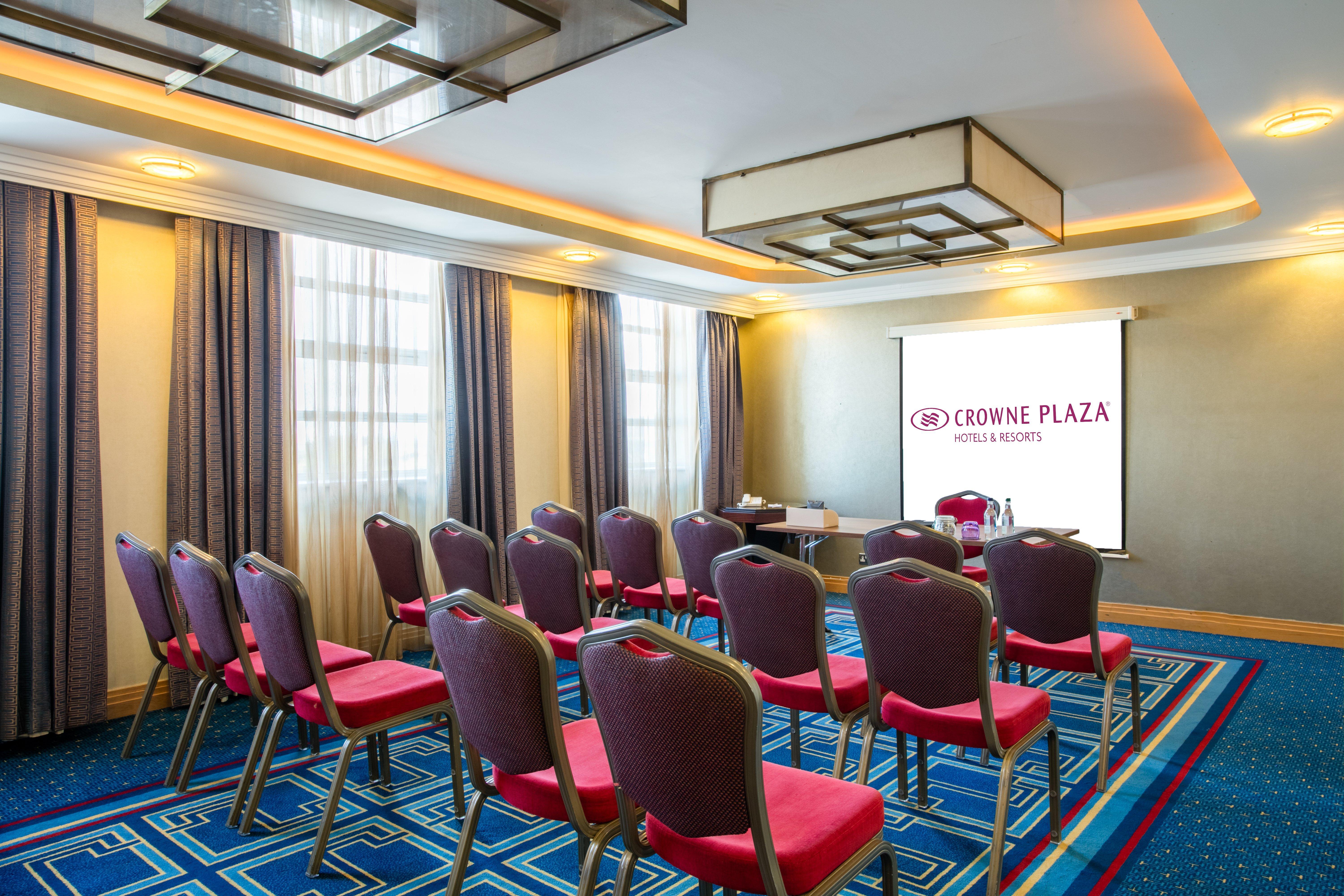 Crowne Plaza Liverpool - John Lennon Airport By Ihg Bagian luar foto