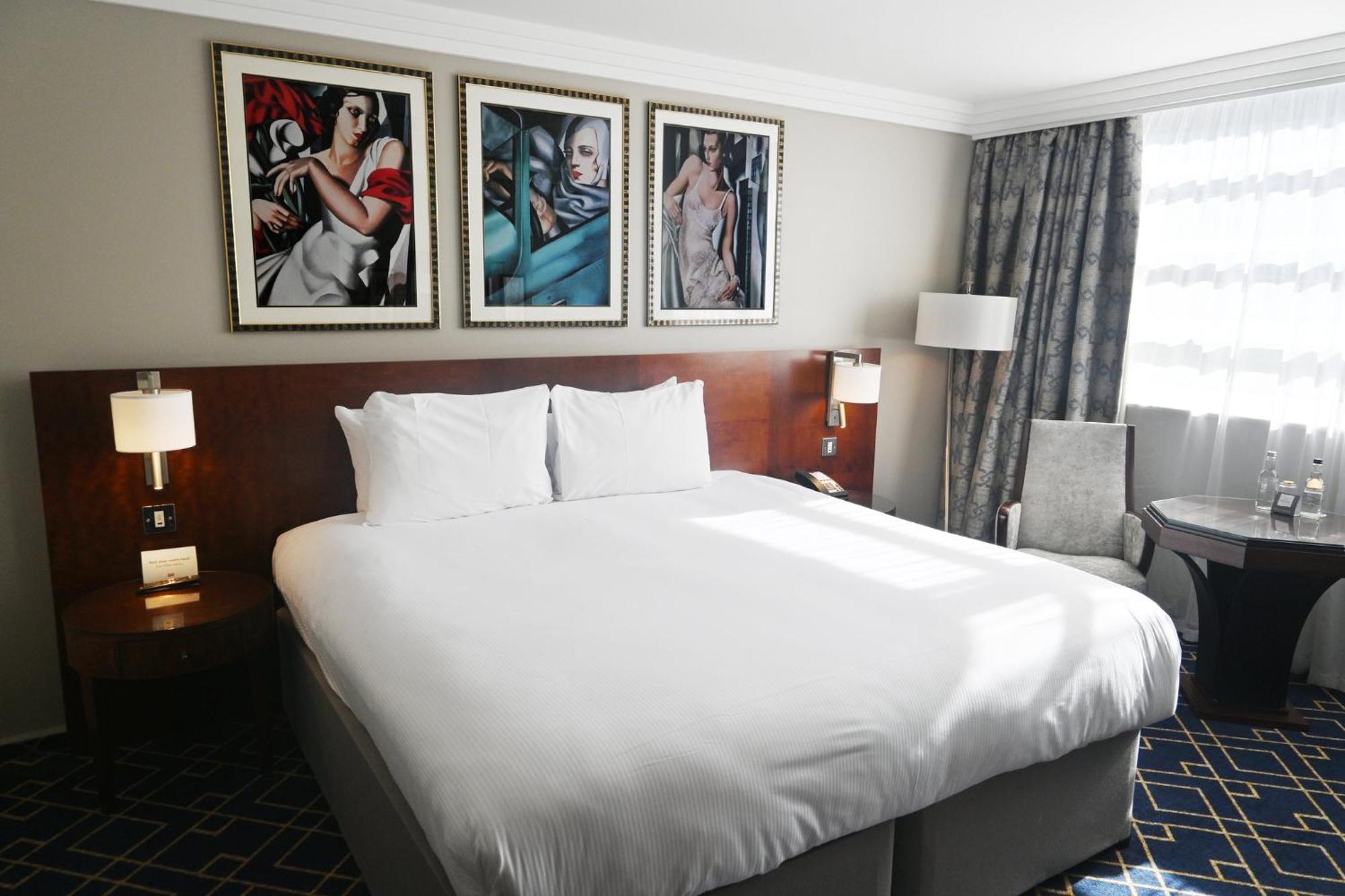 Crowne Plaza Liverpool - John Lennon Airport By Ihg Bagian luar foto